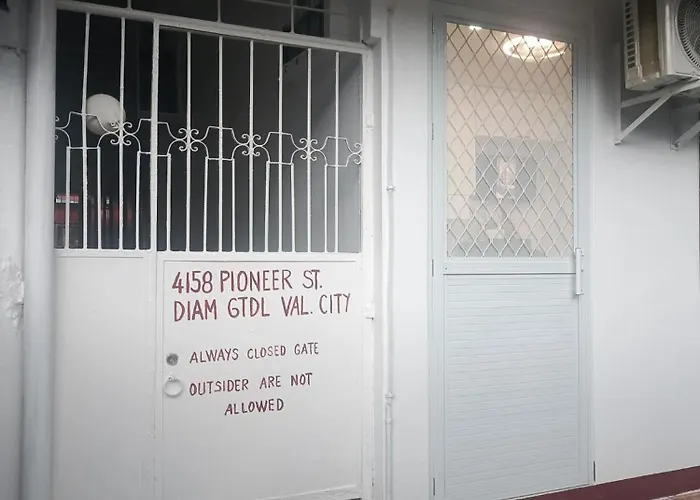 Cozy Staycation With Ac & Wi-fi Fully Furnished In Valenzuela