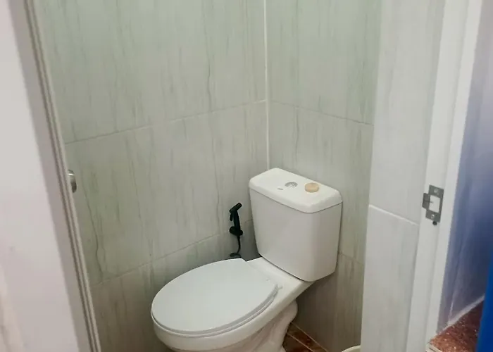Guest house Cozy Staycation With Ac & Wi-fi Fully Furnished In Valenzuela 3*